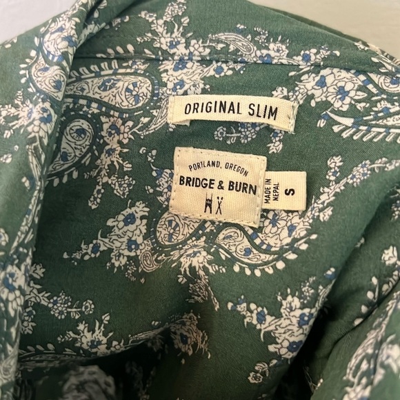 Bridge & Burn Men’s Green Paisley Button Down Shirt Size Small - Picture 7 of 8